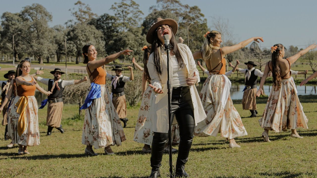 Anita Valiente ft. Ballet Folklórico Aborigen - CANTA UN PAÍS (Official Video)
