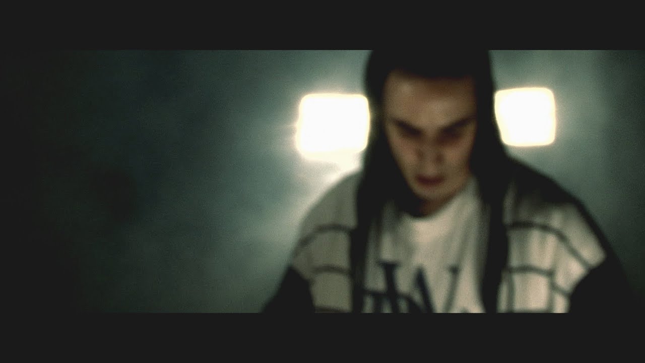 Aaron - Sigo (Music Video)