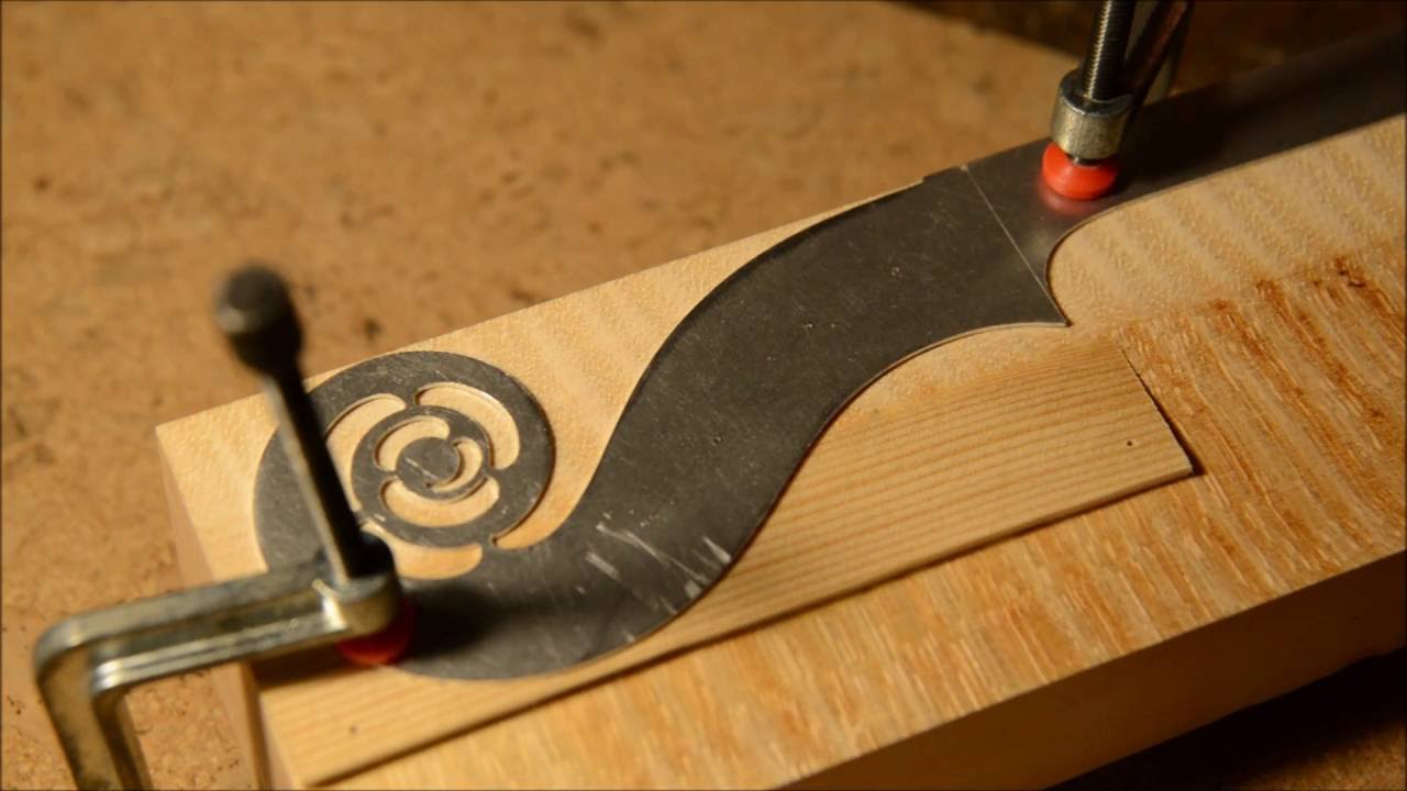 2) Testa di violino parte seconda - Tracciatura del contorno