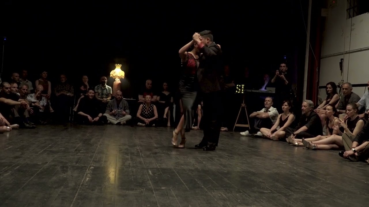 Corina Herrera e Octavio Fernandez  esibizione alla Milonga si  Bologna a cura di Flora Benedetti