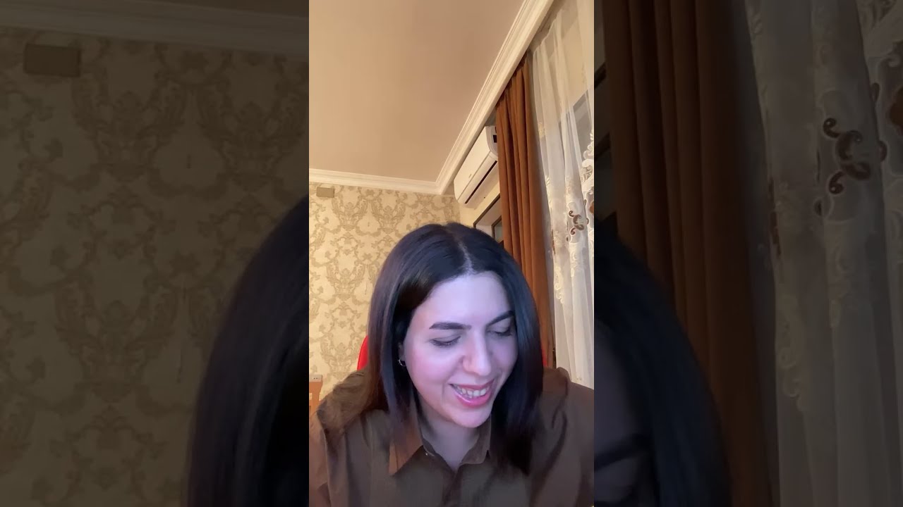 Validə Əlizadə kanalı canlı yayında