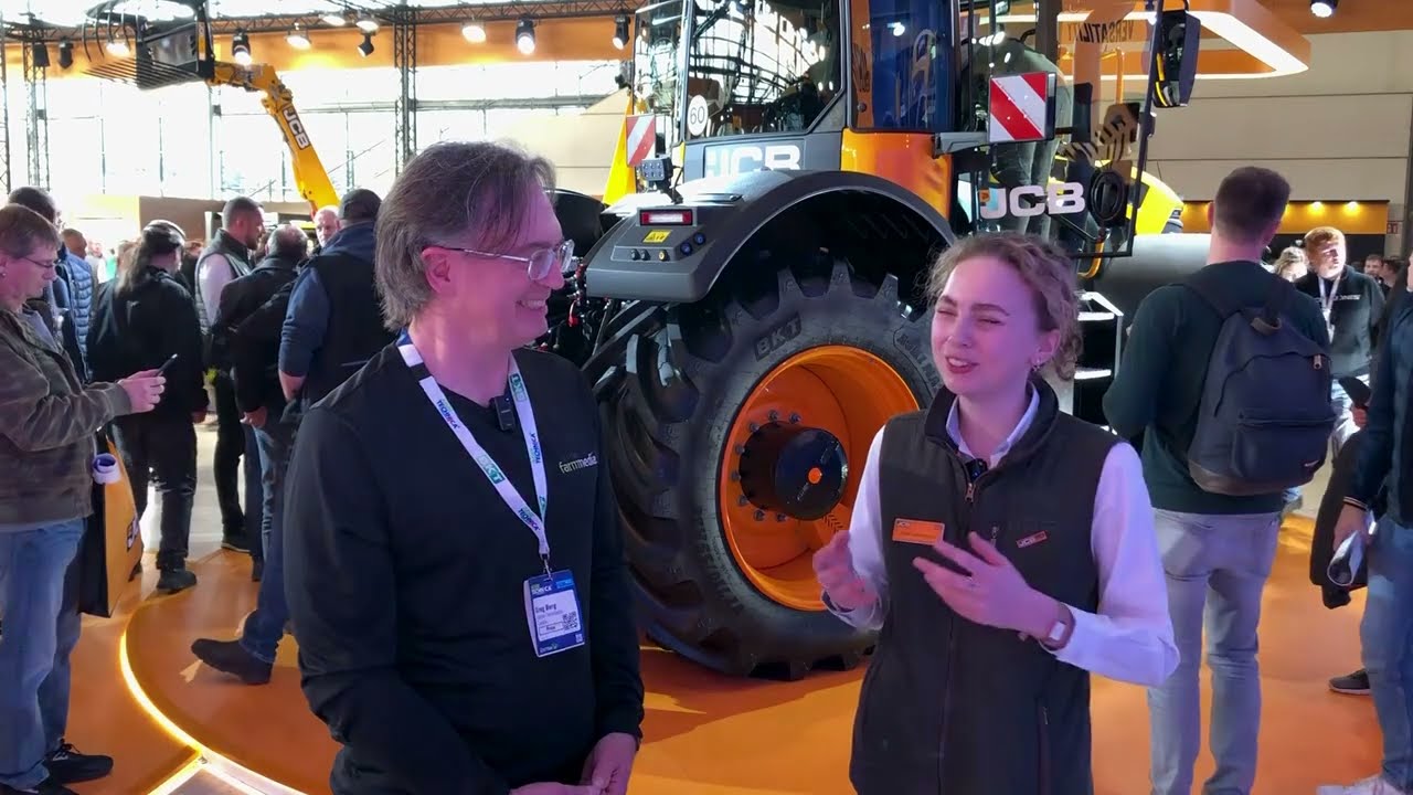 Новые тракторы JCB Fastrac серии 6000 представлены на выставке Agritechnica 2025