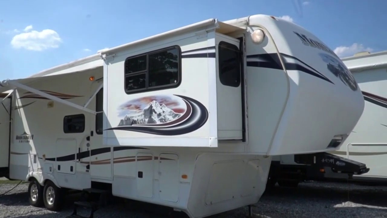 SOLD! 2013 Keystone Montana Mountaineer 375FLF Fifth Wheel. 5 Slides, 4 Seasons, $29,900
