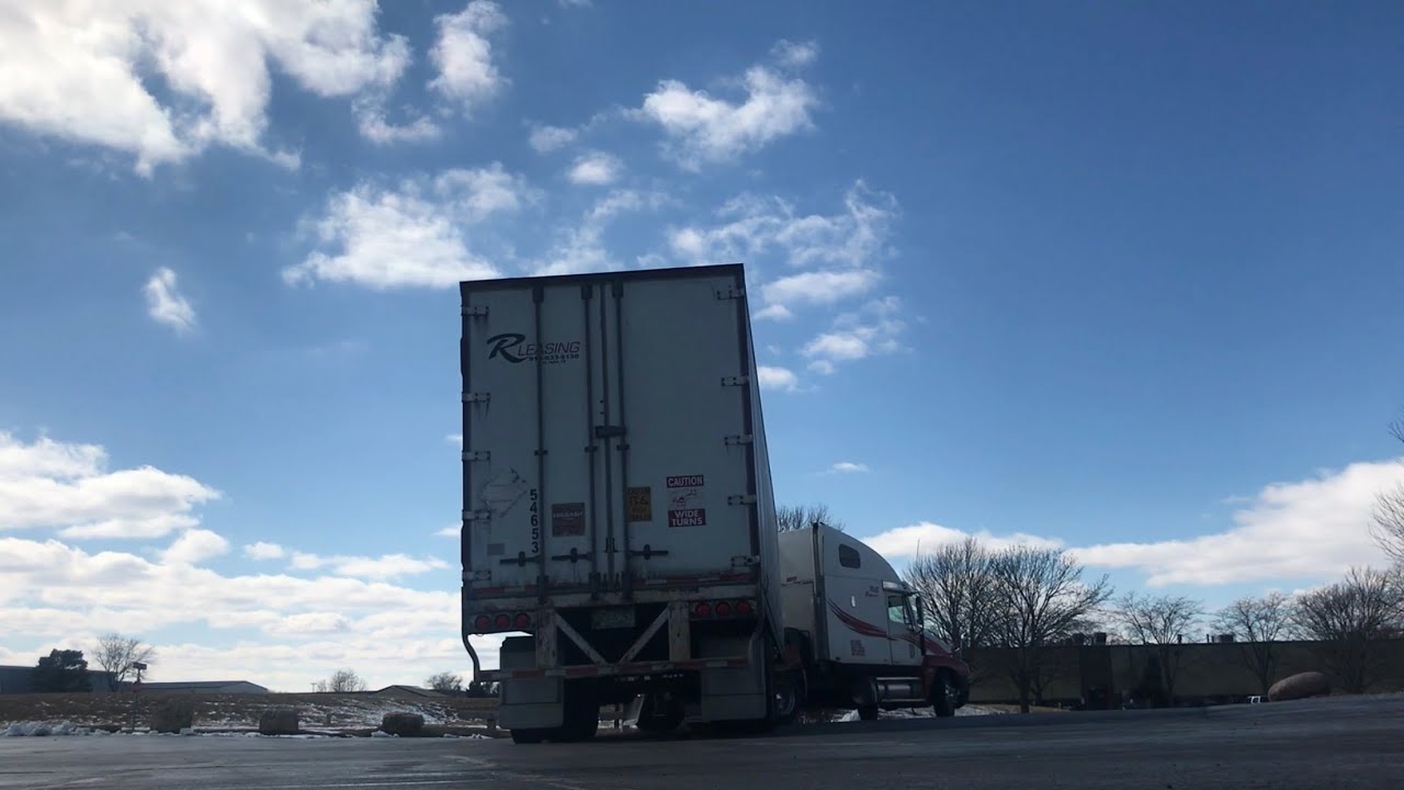 Maniobras con tractocamion