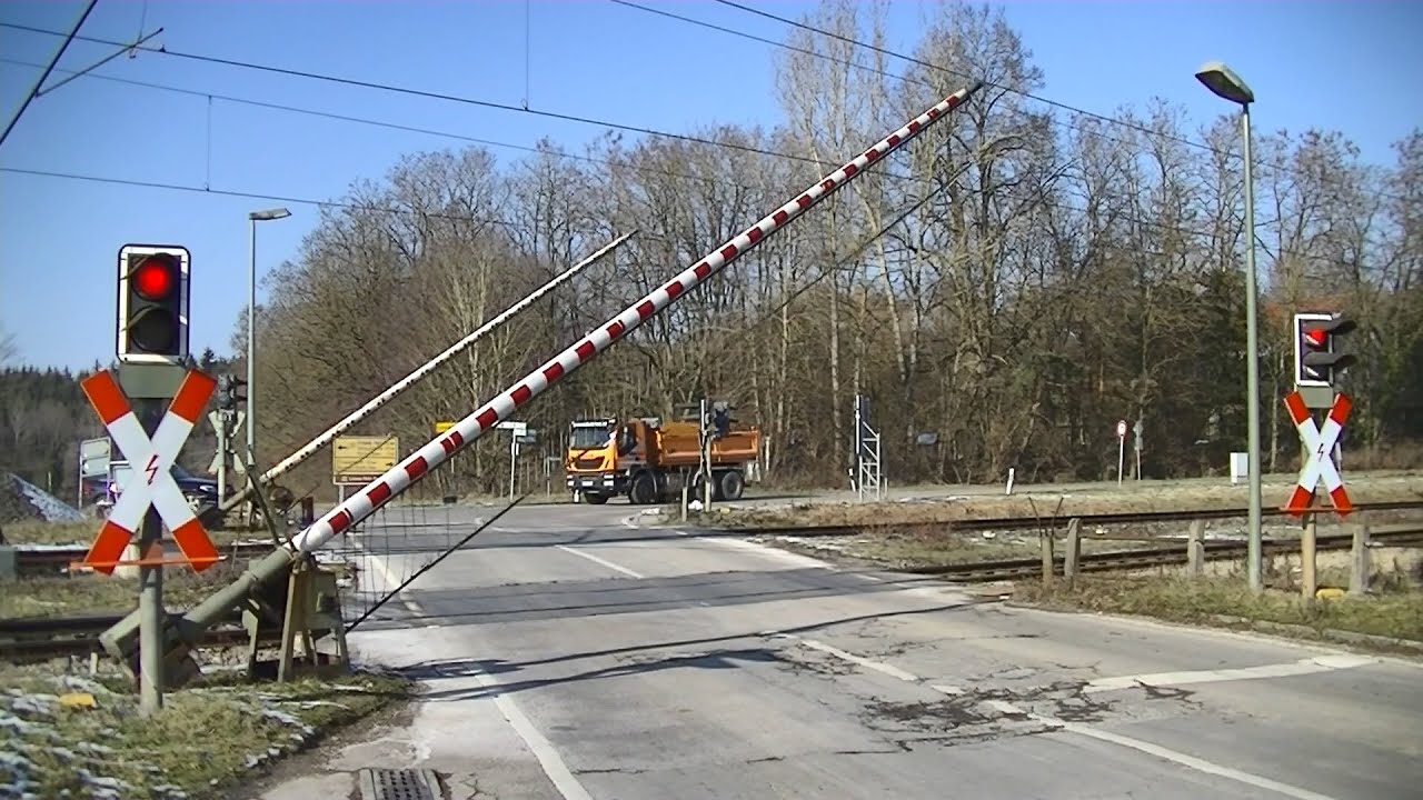 Spoorwegovergang Goldshöfe (D) // Railroad crossing // Bahnübergang