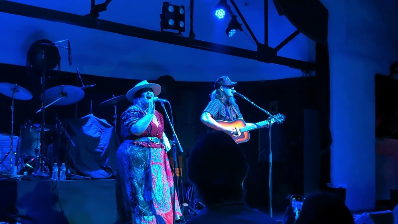 The Band Loula, 
