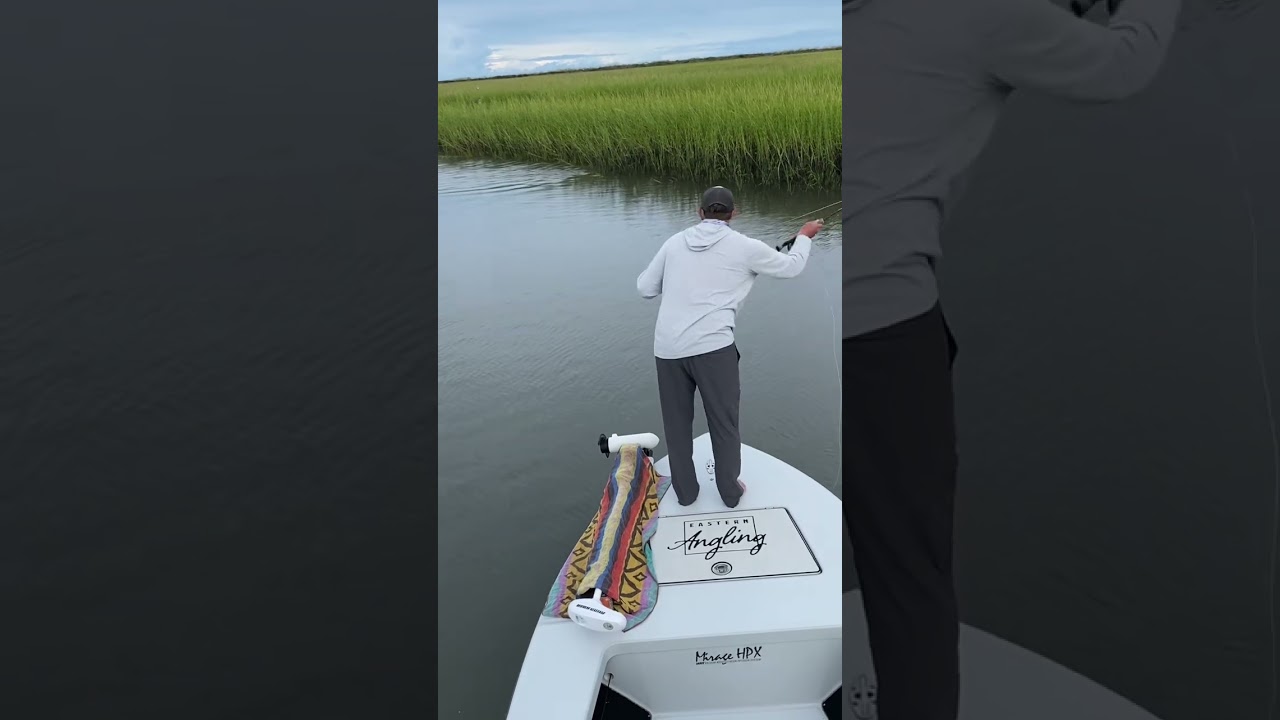 When the shrimp are skipping out of the water! #flyfishing #fishing #redfishonfly #redfish