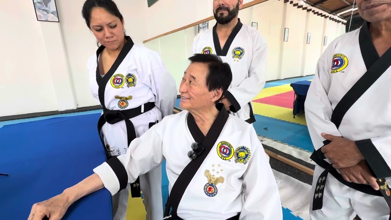 Maestro Dai-won Moon del #taekwondo y un gran amigo del maestro #brucelee #sancristobaldelascasas