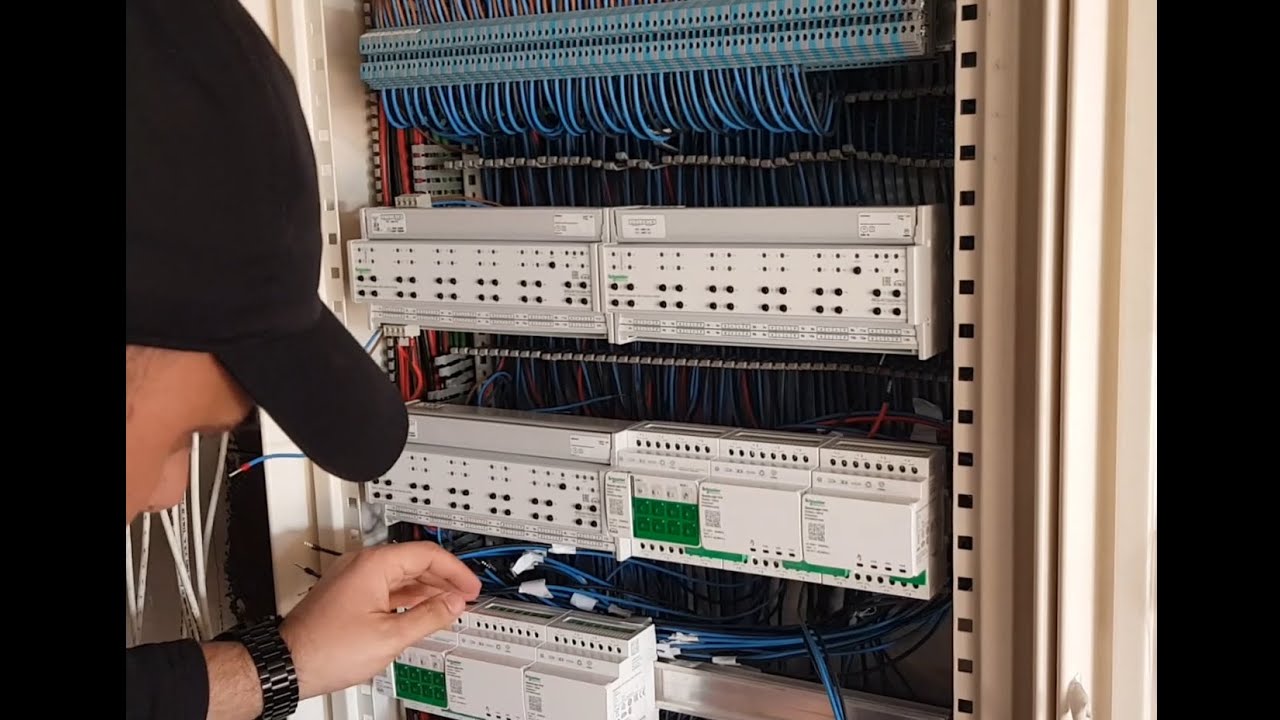 Actuatori KNX SpaceLogic de la Schneider Electric
