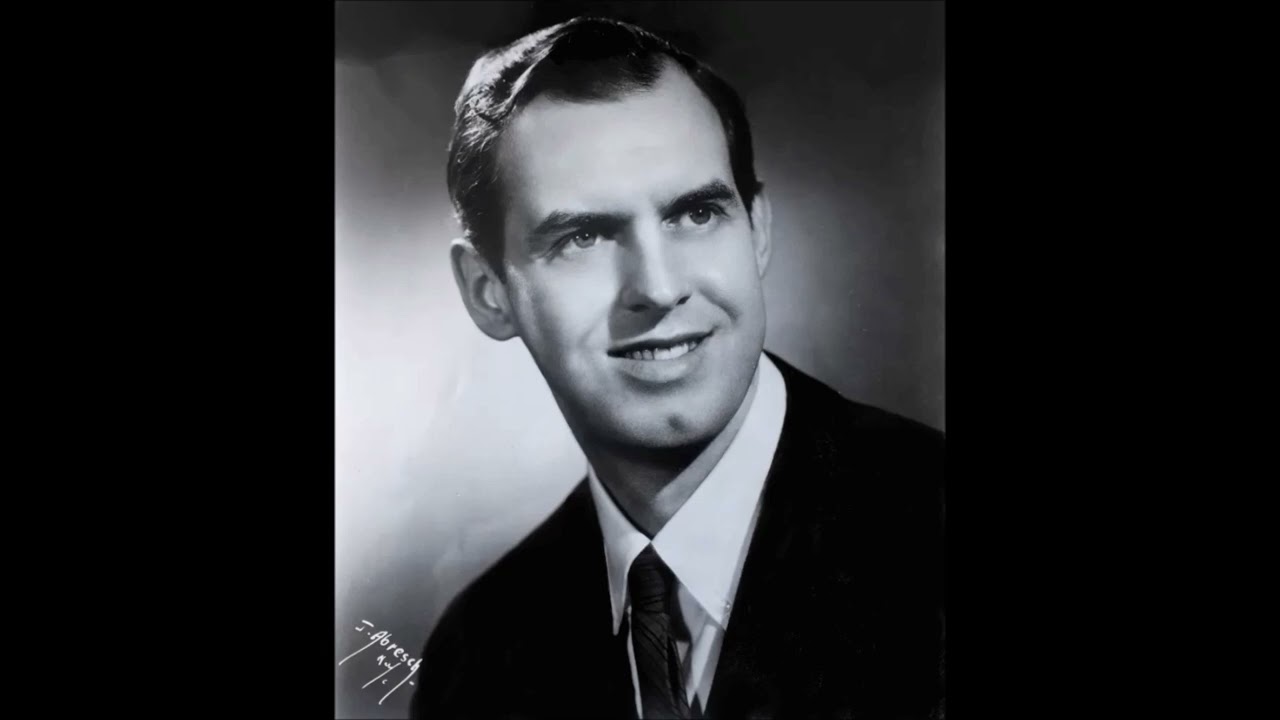 John Macurdy sings 