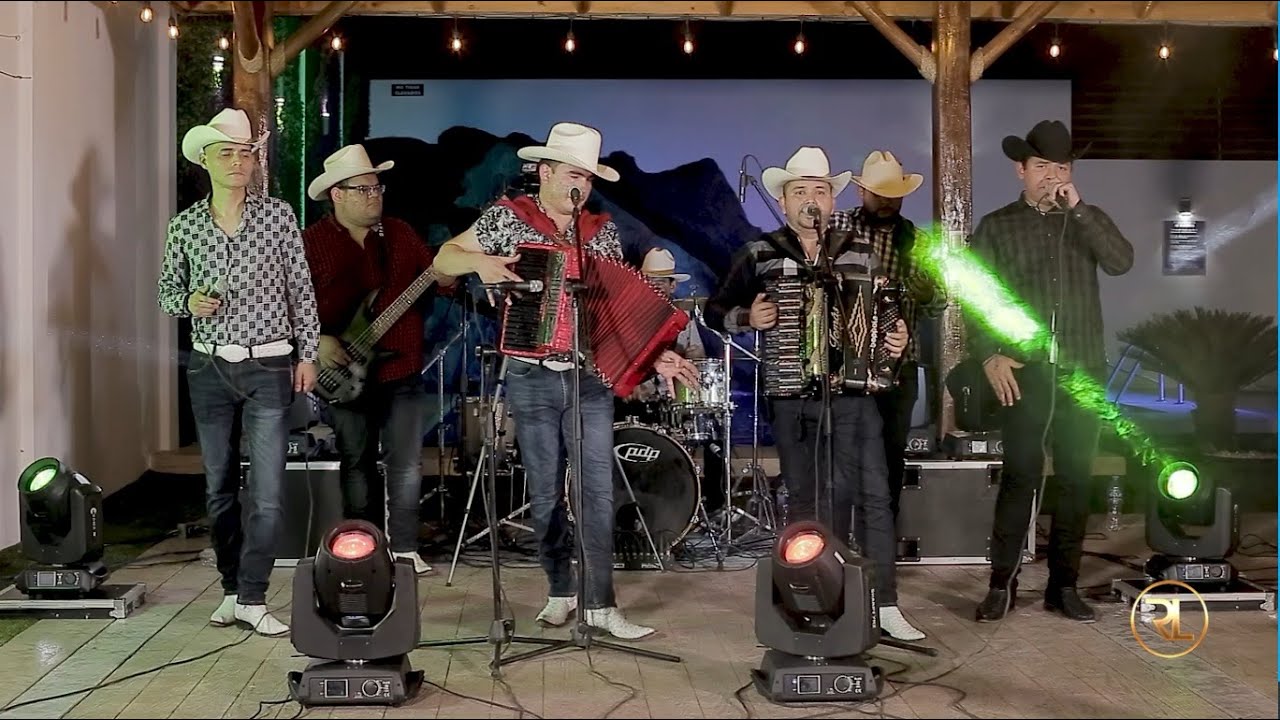 Los Empacadores de Durango Ft Los Caballeros de Durango - El Alex 02