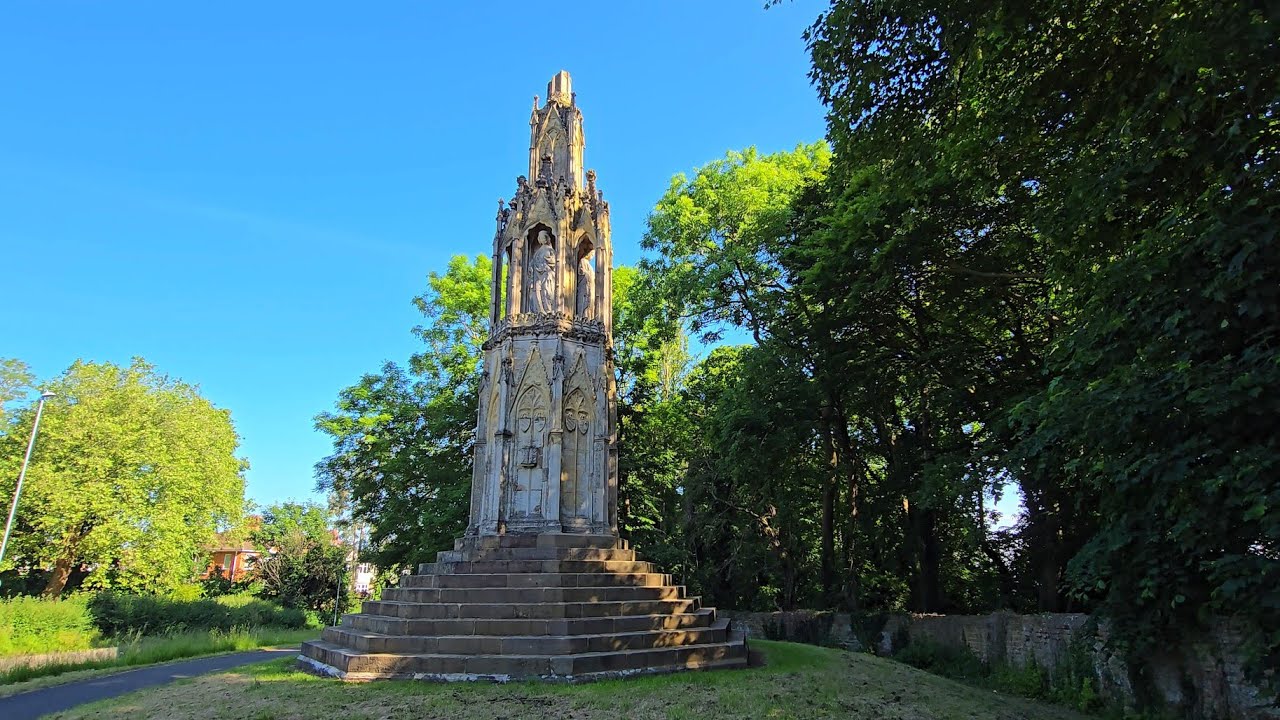 BarnesMeadow&UniversityBikeride 9/11 The Eleanor Cross Memorial - A508 London Road, Northampton