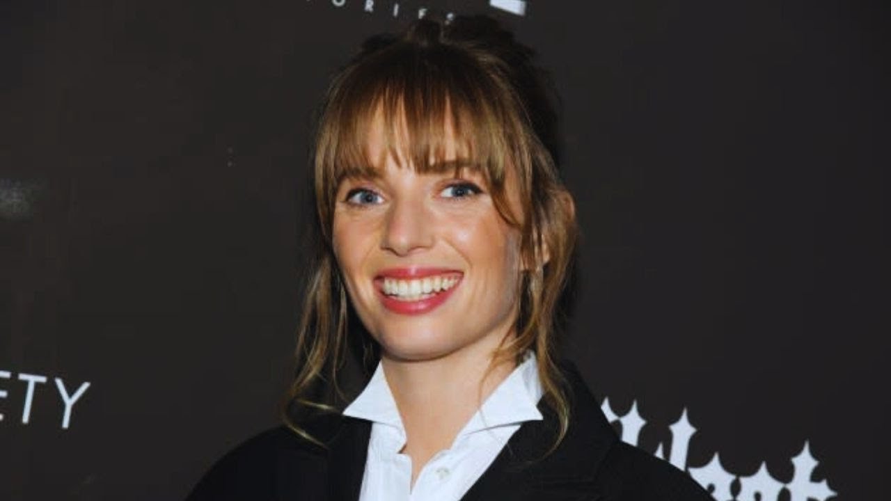 Maya Hawke EXPOSES Hollywood's SHOCKING Casting Secret! (Followers OVER Talent?!)