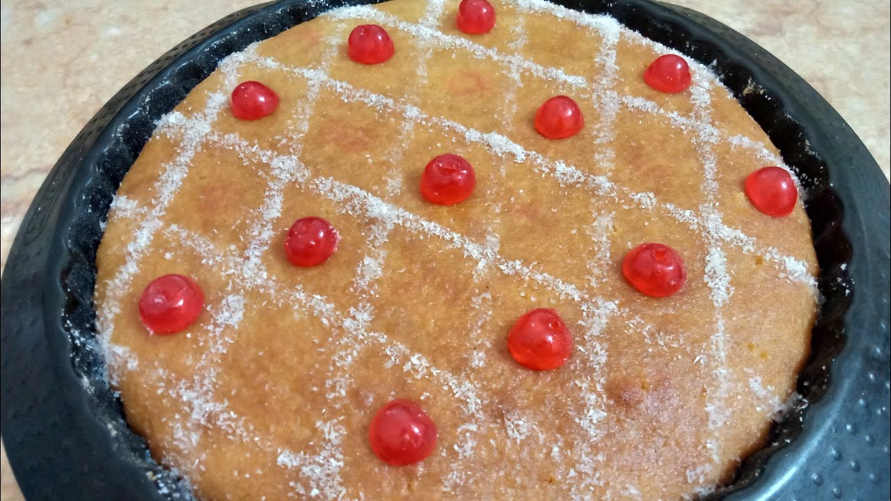 بسبوسة هاااايلة😍😍 حضريها في 10د ساهلة سريعة و خفيفة تدوب في الفم. Besboussa très bonne et légère