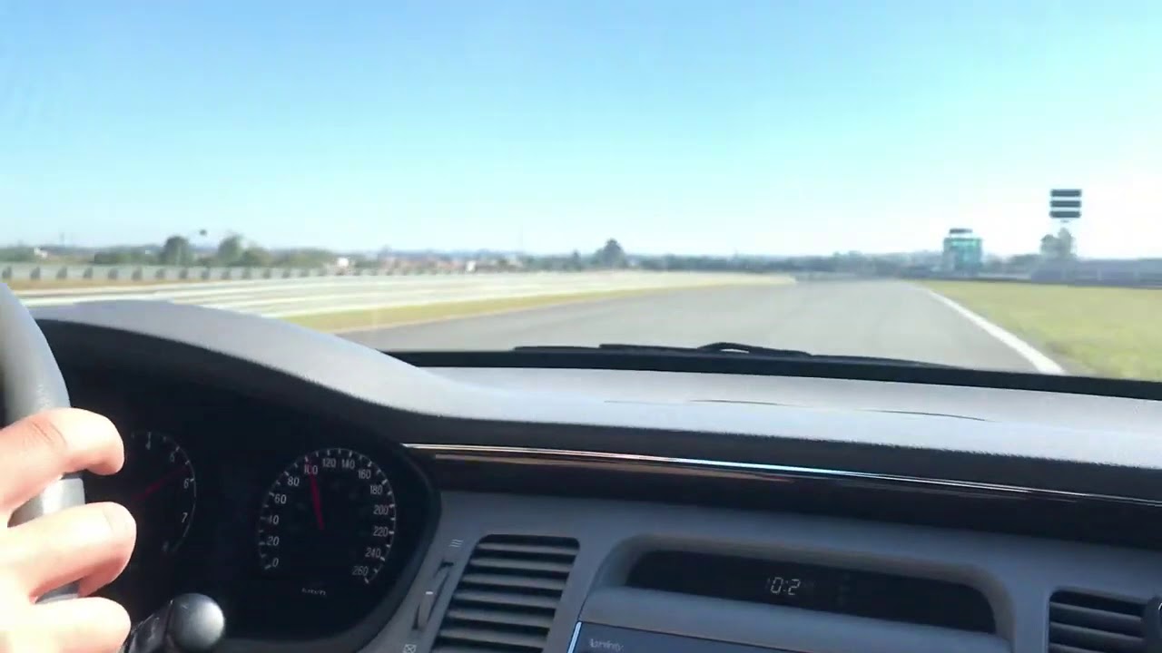Astra 140cv vs Azera 3.3 v6