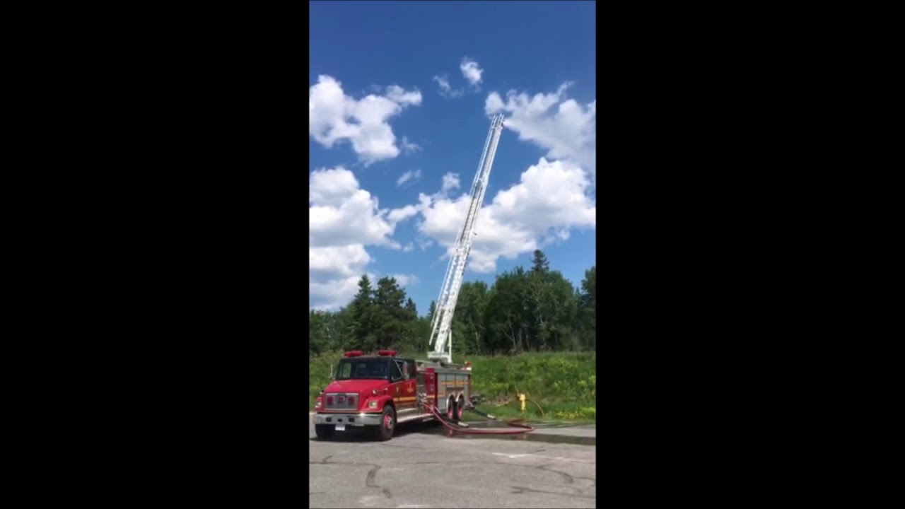 GovDeals: 1995 Nova Quintech Aerial Ladder Truck