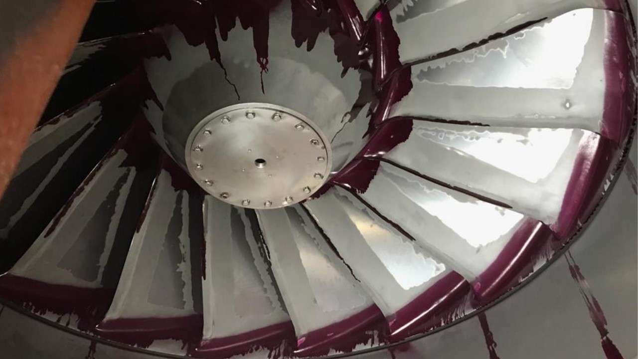 How Engineers Find Hidden Cracks in Giant Turbines