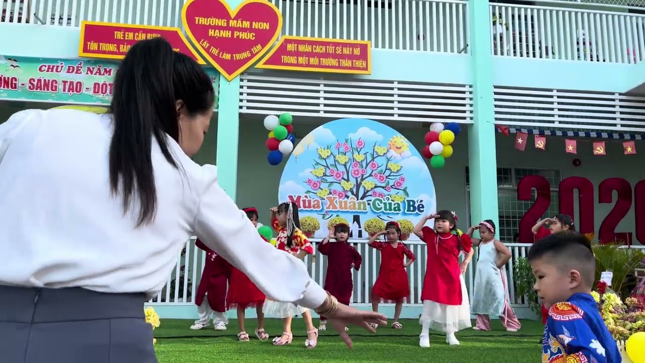 Trà Sữa mua mừng Xuân 2026