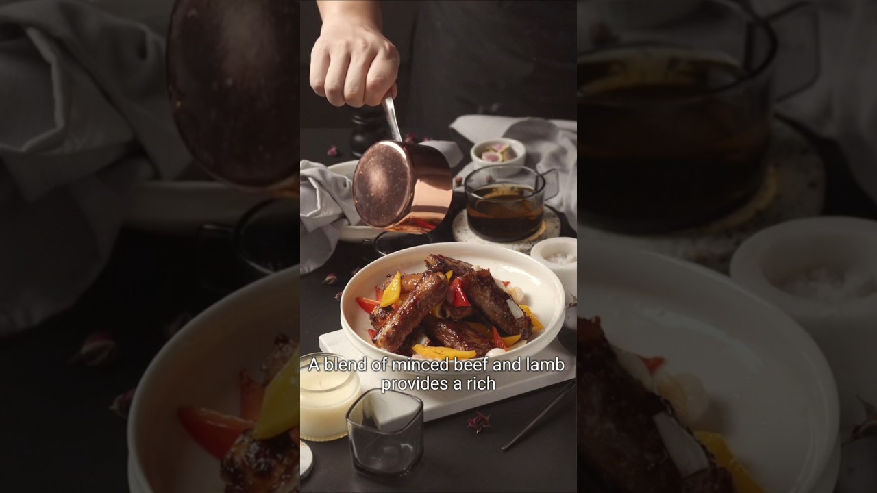 Authentic Australian Meat Pie Recipe 🥧🇦🇺 #australiancuisine#authenticflavors#meatpierecipe