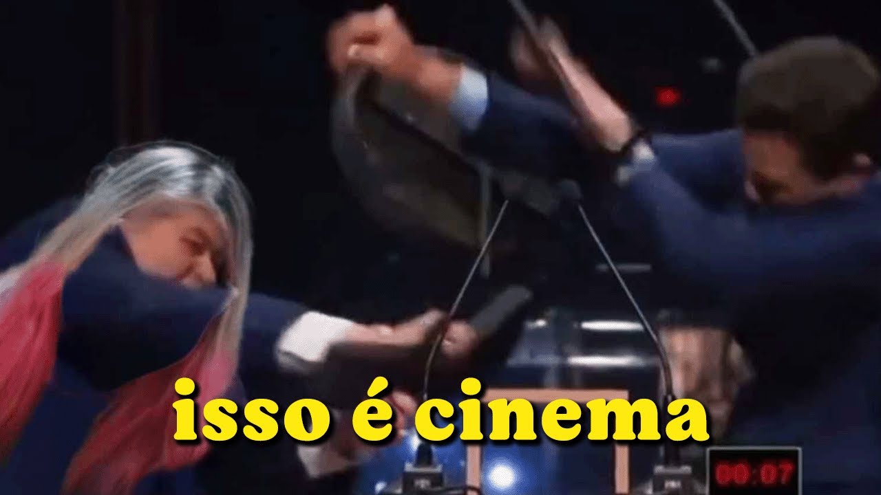 REAGINDO A CADEIRADA DO DATENA | Cortes da Bel