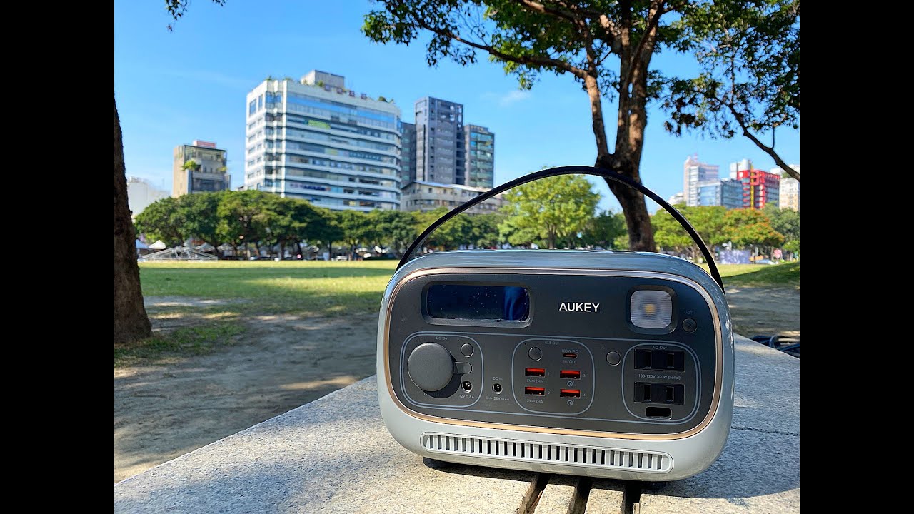 [旅咖543] Aukey Power Studio 業界最強萬用電源 82500mah超級大容量 復古萬用電源  早鳥優惠 NT$8,680[旅咖543]