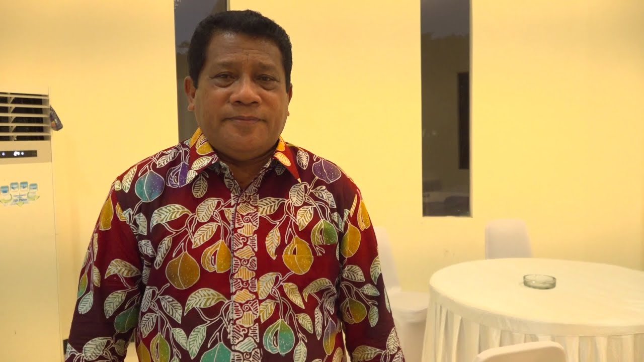 Testimoni Perpustakaan - Ketua DPRD Provinsi Maluku - Drs. Lucky Wattimury