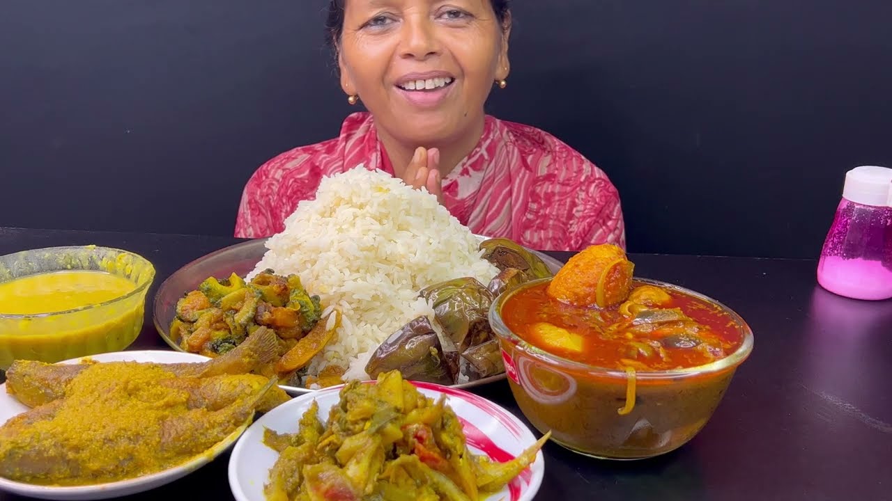 BIGBITES,EATING RICE WITH SPICY 🔥🔥 EGG CURRY,BELE FISH CURRY,MOUROLA MACHER JHAL,DAL,BEGUN VAJA।।