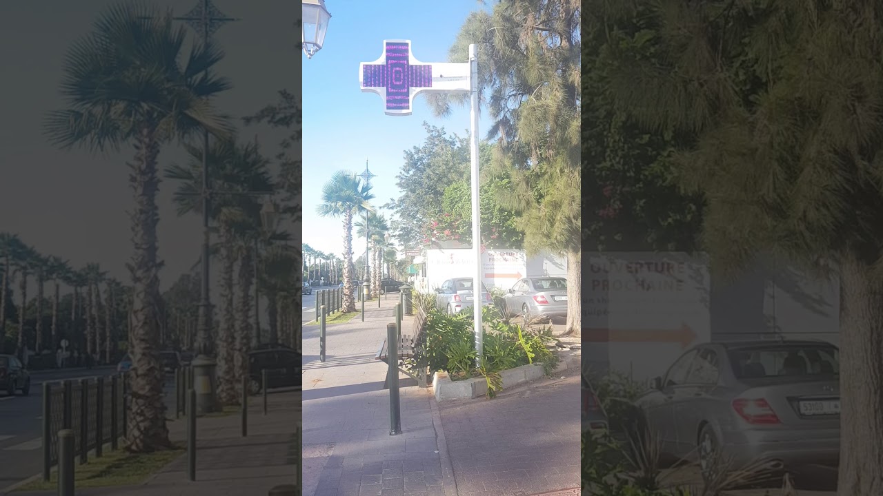 Croix de pharmacie multicouleur 06 48 30 74 15