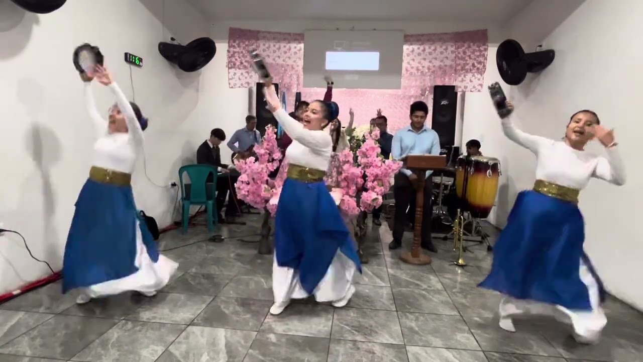 CRISTO NO ESTÁ MUERTO EL ESTÁ VIVO