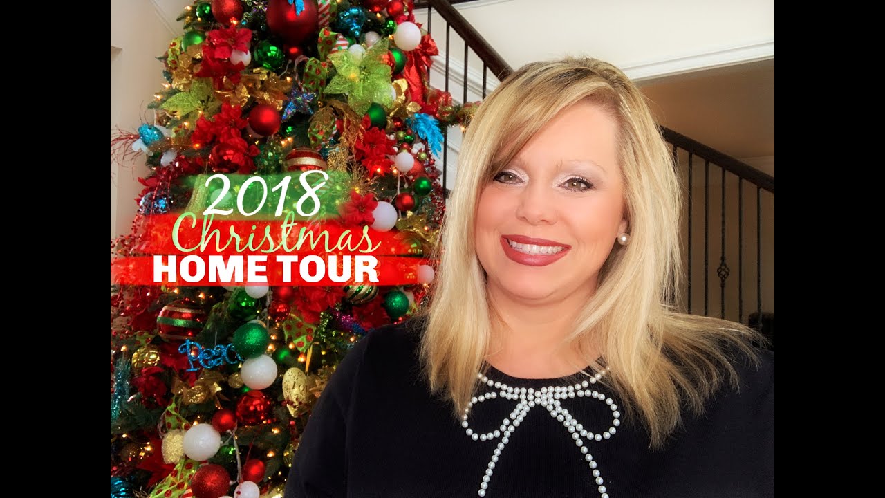 CHRISTMAS HOME TOUR - DECORATING WITH ME
