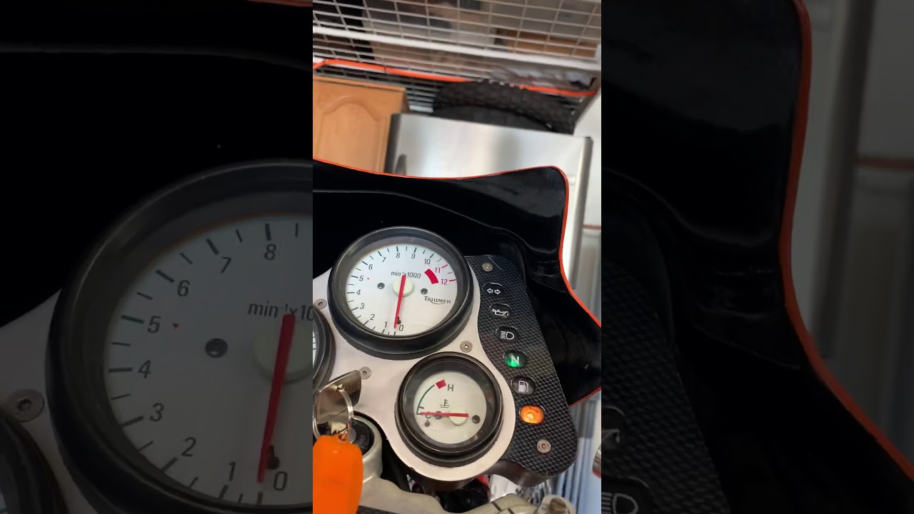 98 Triumph T595 starting issues
