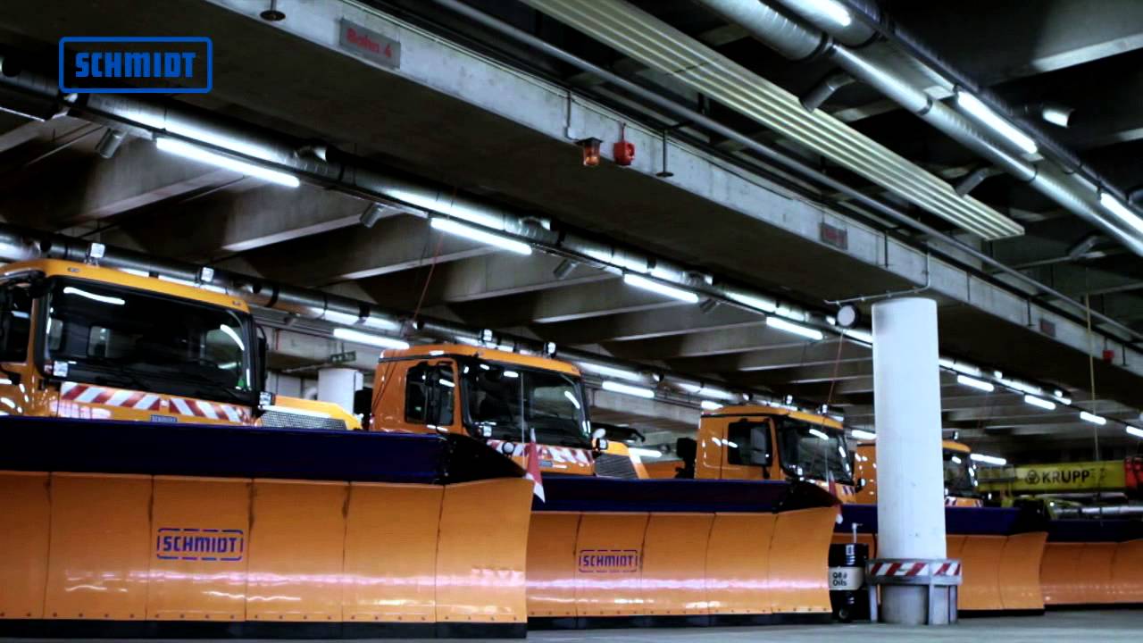 Schmidt | CJS Airport Compact Jet Sweeper for snow clearing