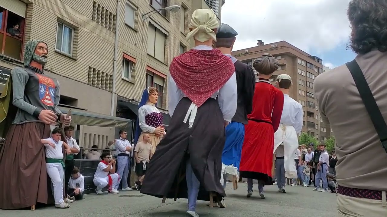 Vals de Rotxapea (Iruña) en la Gigantada de Azpilagaña (Iruña) | 15 de Junio de 2025 