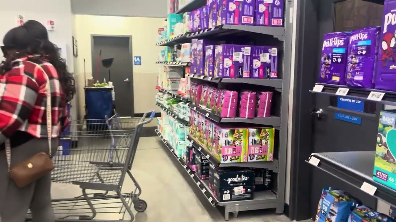 Baby need diapers🤣🤣🤣👌