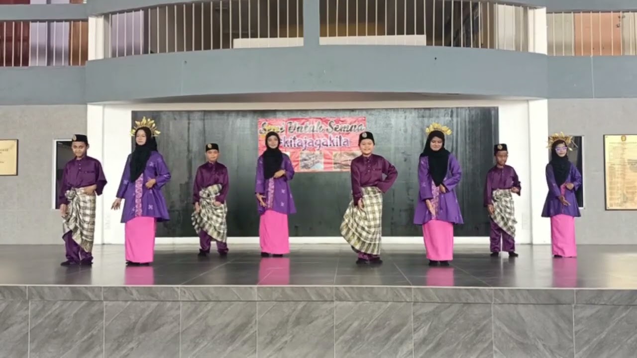 CINDAI dance by SK Bandar Sungai Buaya littke dancers.