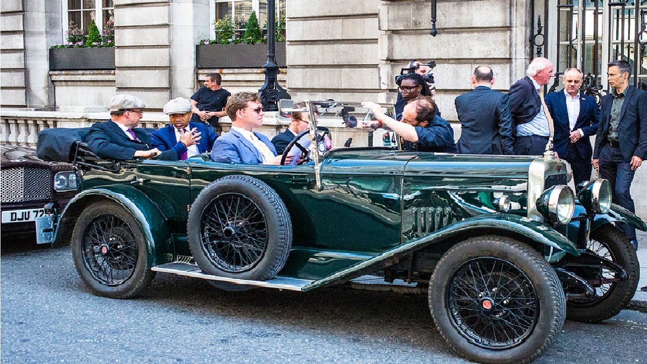 Bosch UK 125 | Classic Car Procession