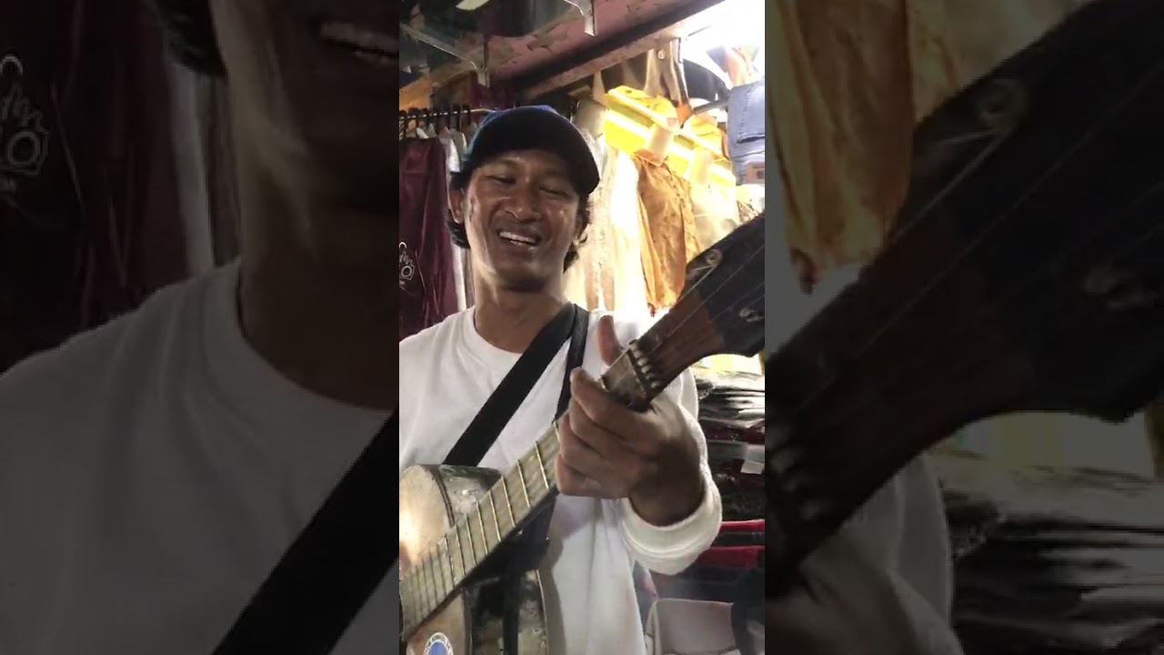 YA ALLLAH😭 Suaranya pengamen ini kena banget di hati nyayiin lagu nya menjiwai banget🥺