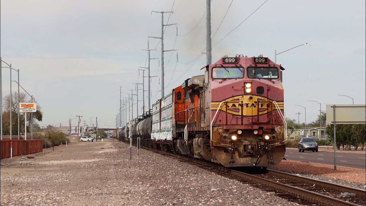 Trains in Glendale, AZ 11/27/2023 Feat. BNSF 699 on point w/ 529 & BNSF 1922 w/ BNSF 1707!