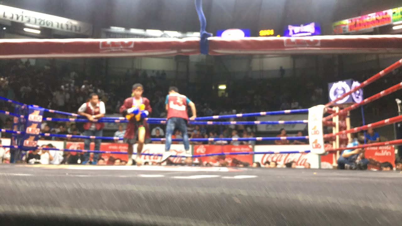 Rajadamnern On Page Oct 31, 2019 with ChuJaRoenMuayThai Battle!! (Red) RoBoCop V.S. (Blue) SomDet