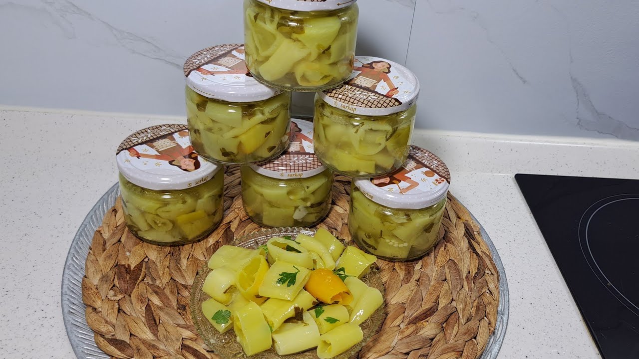 Speca Turshi me Vajë e Ufull që të kënaqin me shijen që marin