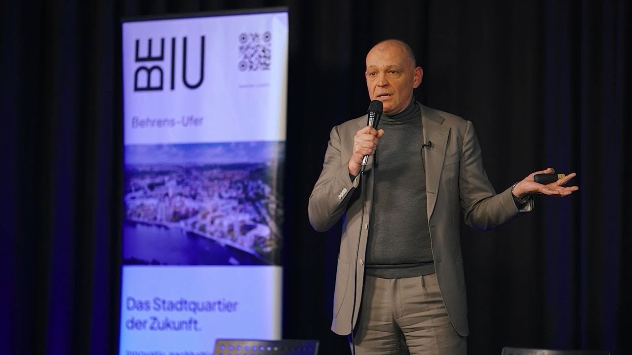 Keynote von WISTA CEO Roland Sillmann auf dem st&auml;dtebaulichen Symposium der DIEAG