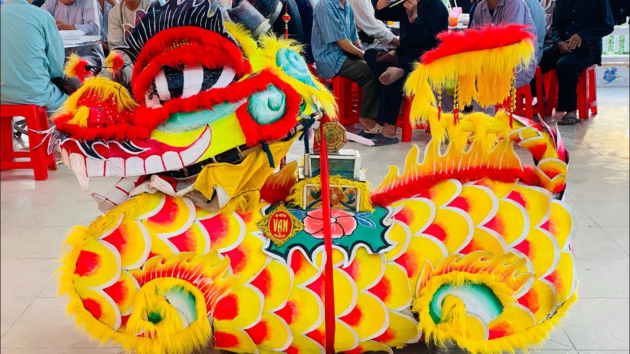 Biểu Diễn lân sư tại Lễ Đài Hoà Hảo Xã Long Khánh B. H Hồng Ngự. T Đồng Tháp. Mừng Đại Lễ 25/12/2023