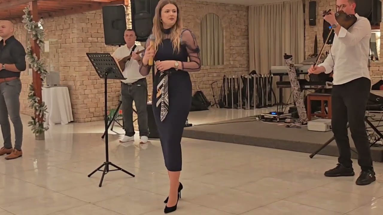 IVONA~I. EZGETA-Jelekce