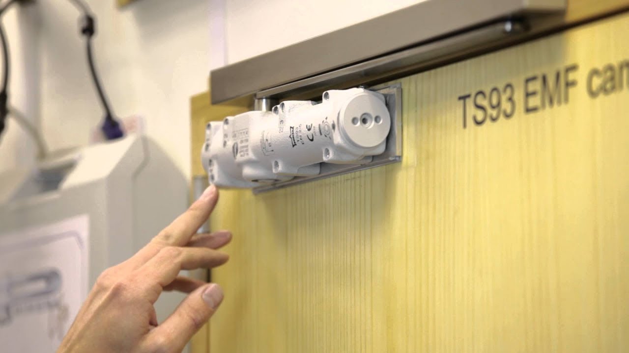 Como instalar un cierra puerta Dorma TS-71 para puerta pesada