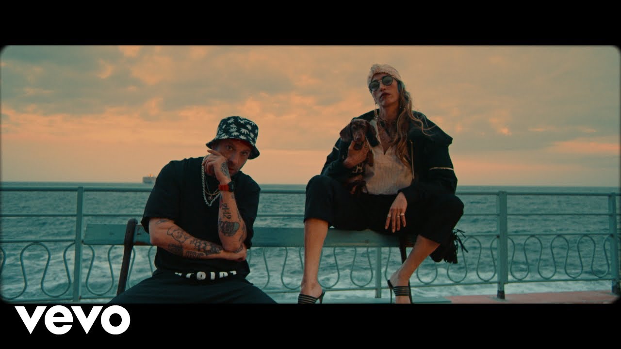 Clementino, Nina Zilli - Se&ntilde;orita (Official Video)