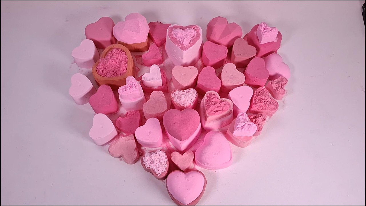 Baking soda crushing ASMR | Valentine's Day Crushing💖 #oddlysatisfying #viral