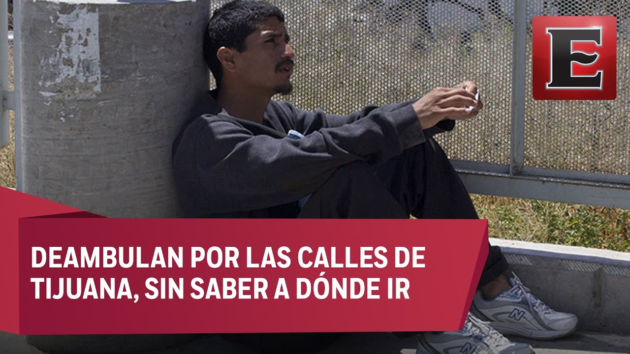 Algunos migrantes deportados a México terminan viviendo en la calle