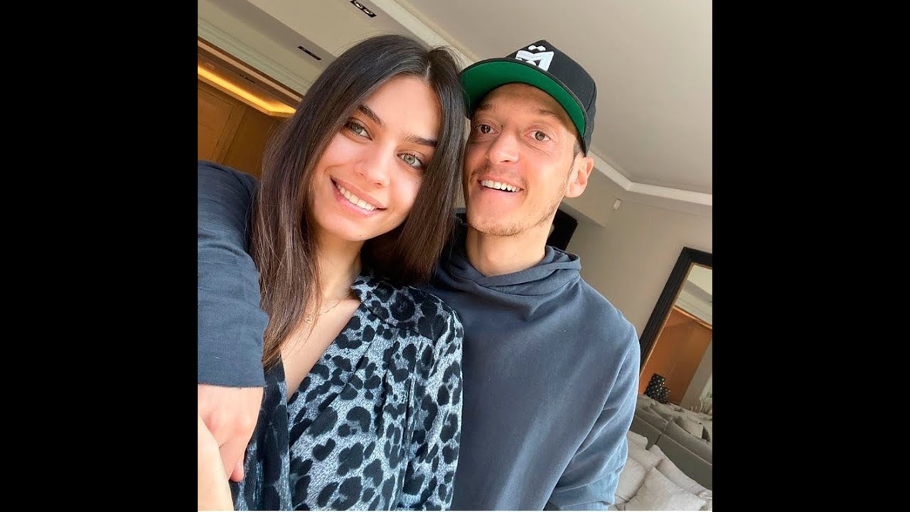 The couple Mesut &Ouml;zil-Amine G&uuml;lşe did such a thing ...