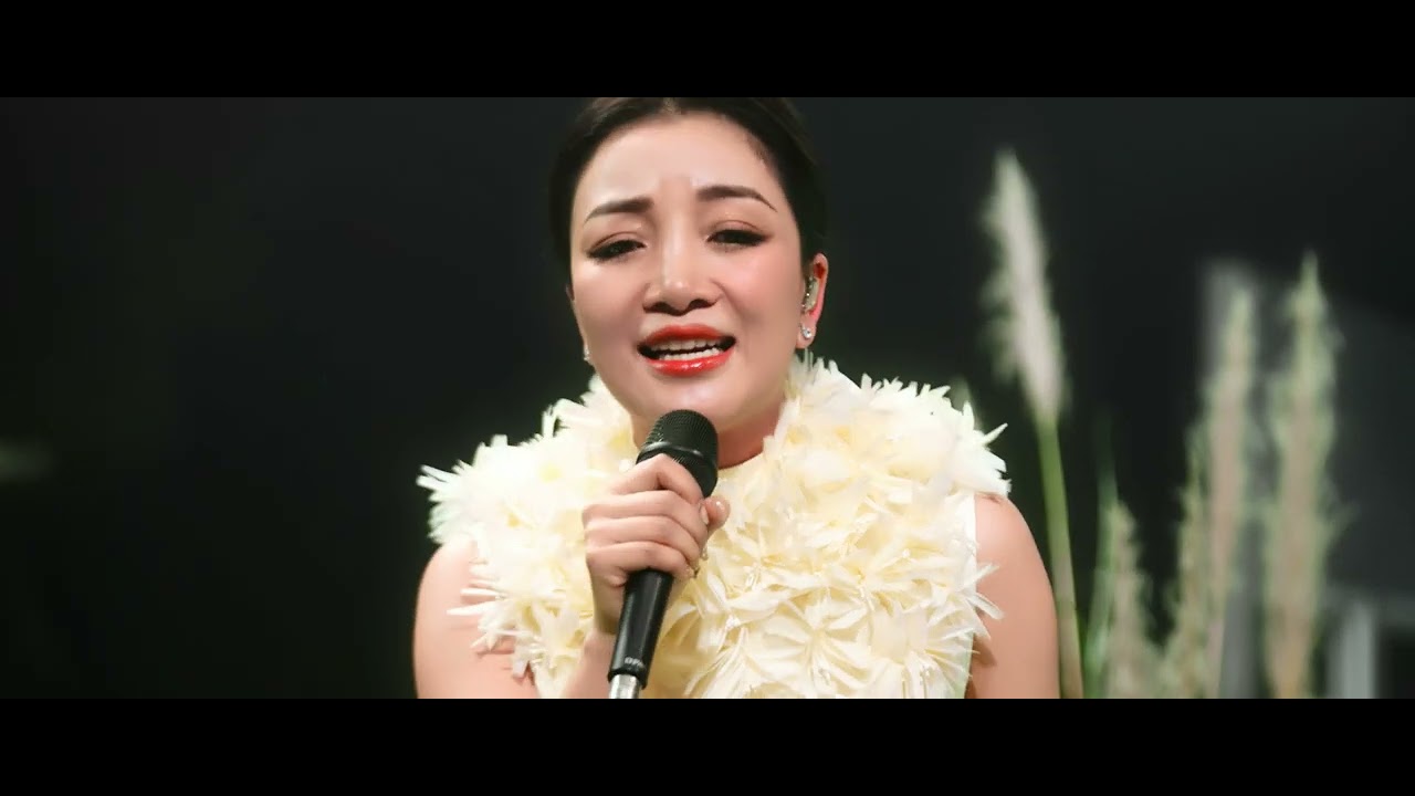 PHẠM THU H&Agrave; - LIVE STUDIO SESSION 2023