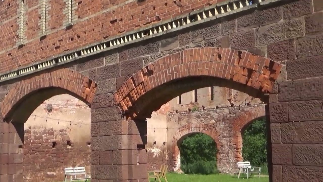 Zamek Sarny w Ścinawce Górnej świadkiem dziejów Ziemi Kłodzkiej 5 czerw. 2022 r.